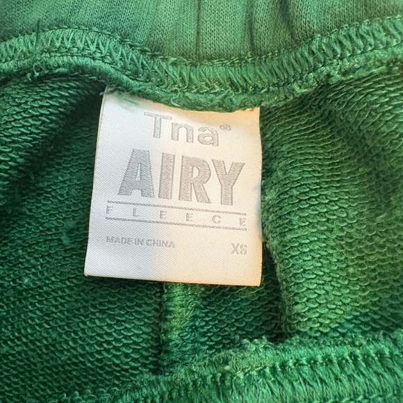 TNA Airy Fleece Cargo Sweatpants – Size XS - Picture 3 of 3